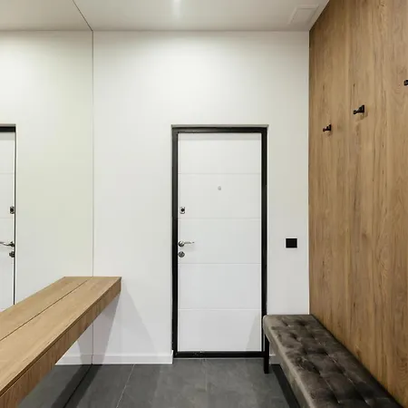 Luxury Smart House Apartment *