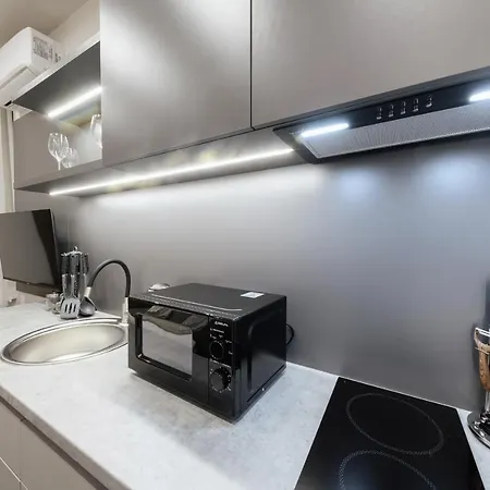 Luxury Smart House Apartment *