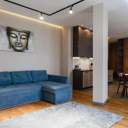 Luxury Smart House Apartment *