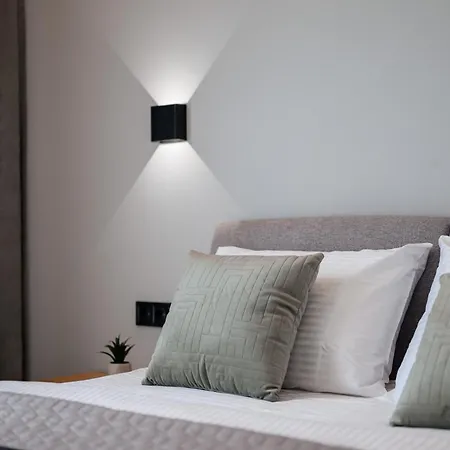 Luxury Smart House Apartment