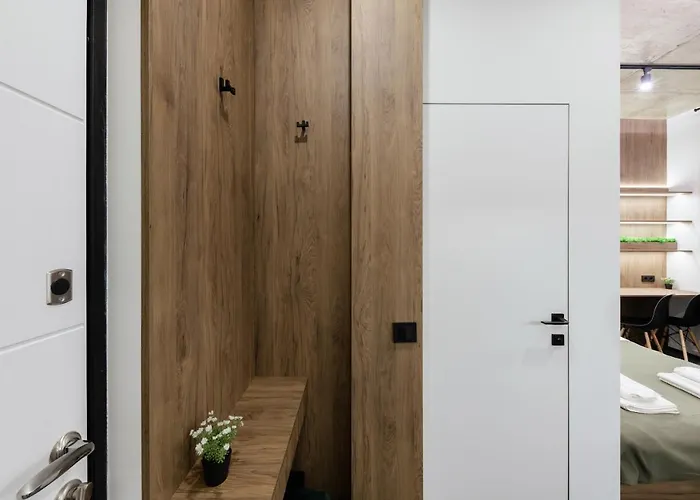 Luxury Smart House Appartamento Užhorod